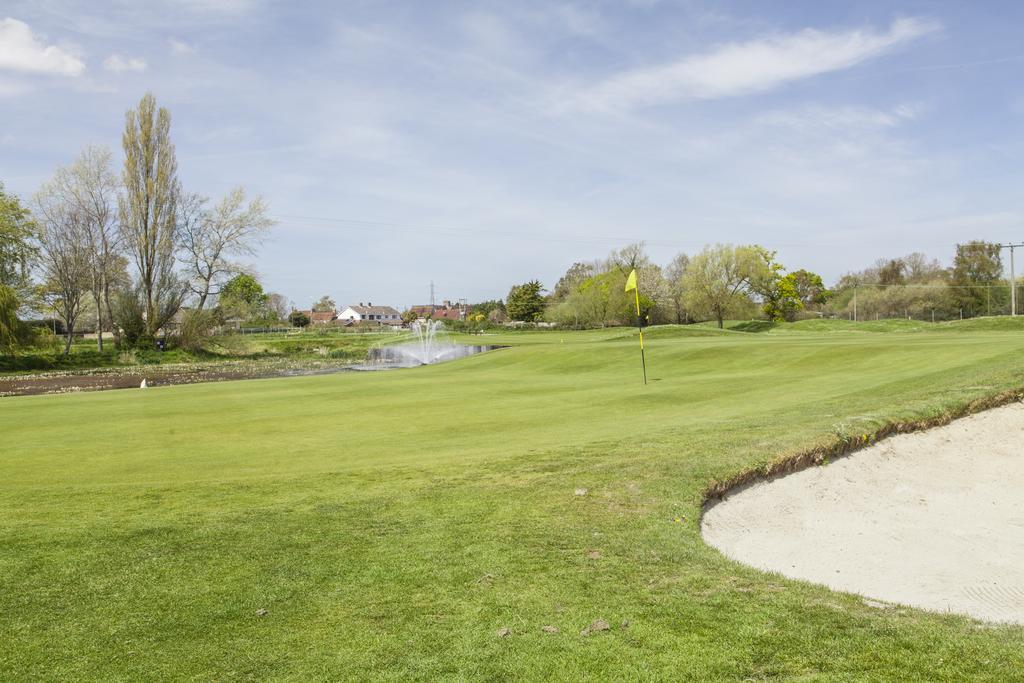 Dudsbury Golf Club - Hotel And Spa Ferndown Exterior photo